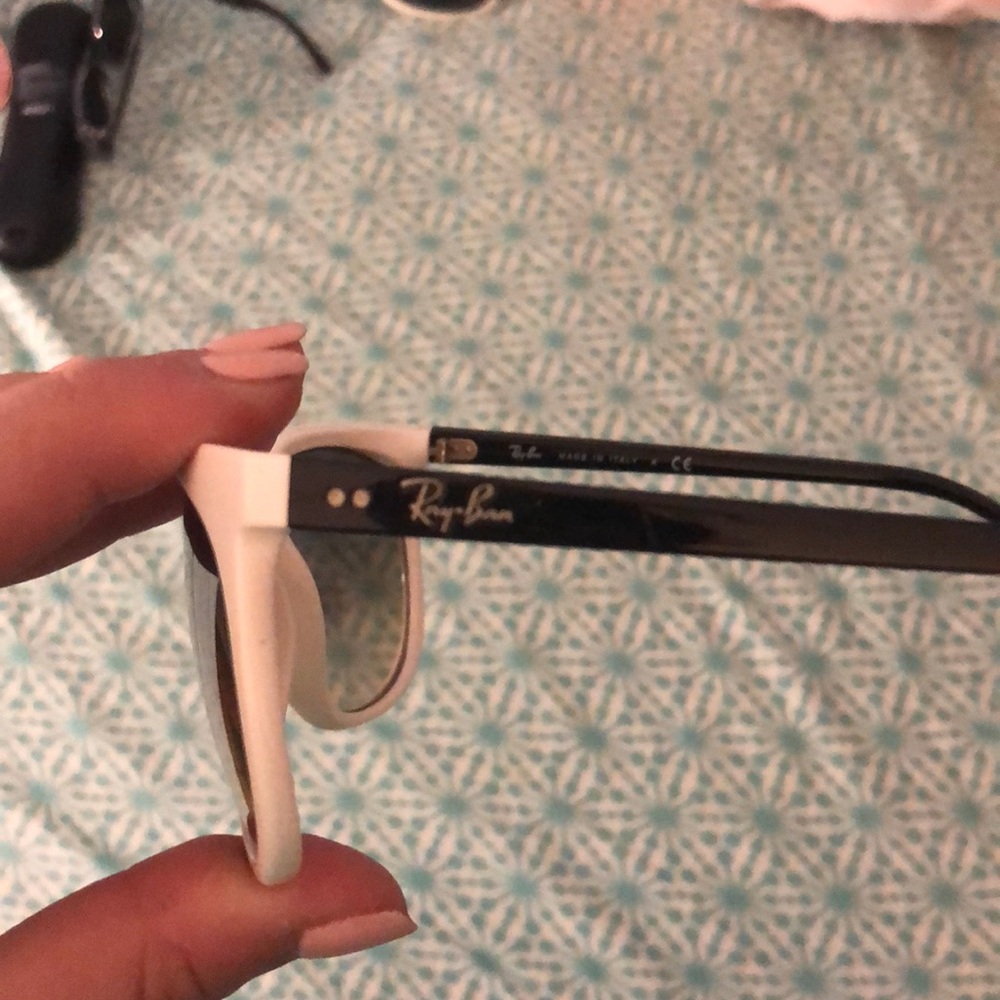 Ray bans - Picture 3 of 3